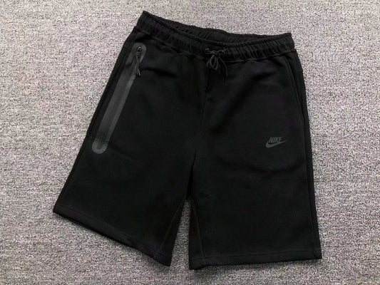 PANTALONCINI NIKE TECH FLEECE