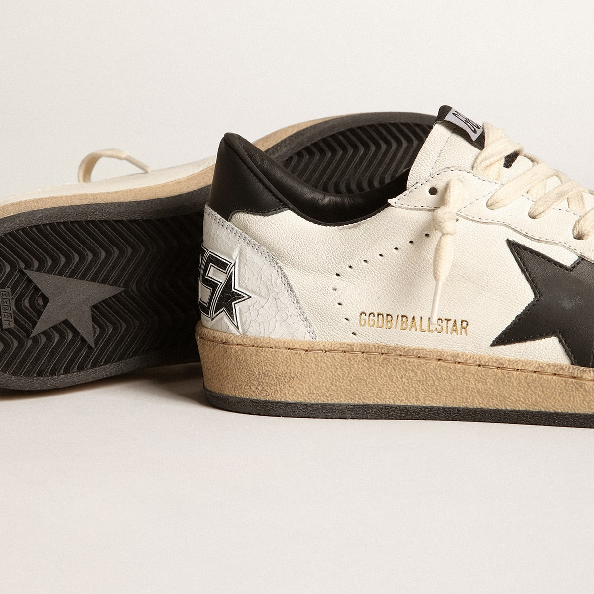 GOLDEN GOOSE