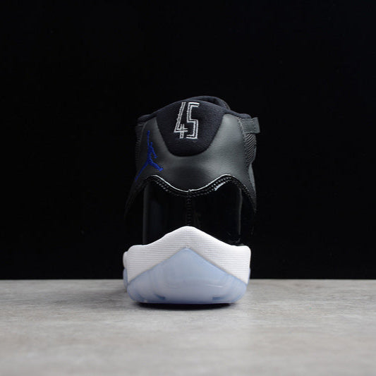 JORDAN 11