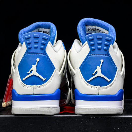 JORDAN 4