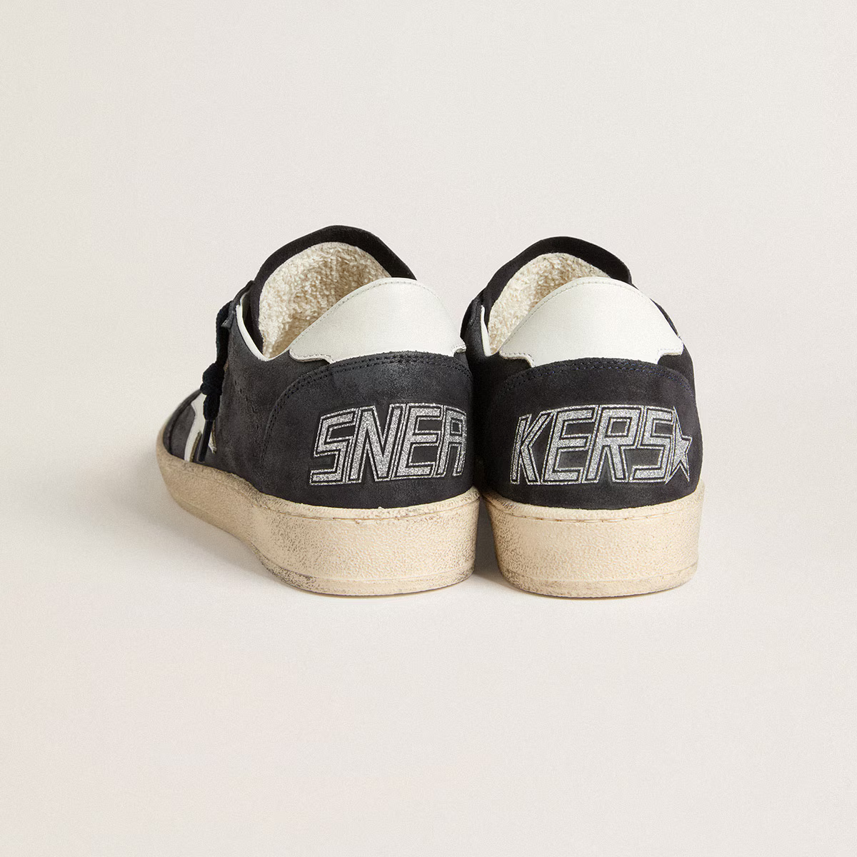 GOLDEN GOOSE