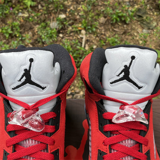 JORDAN 5