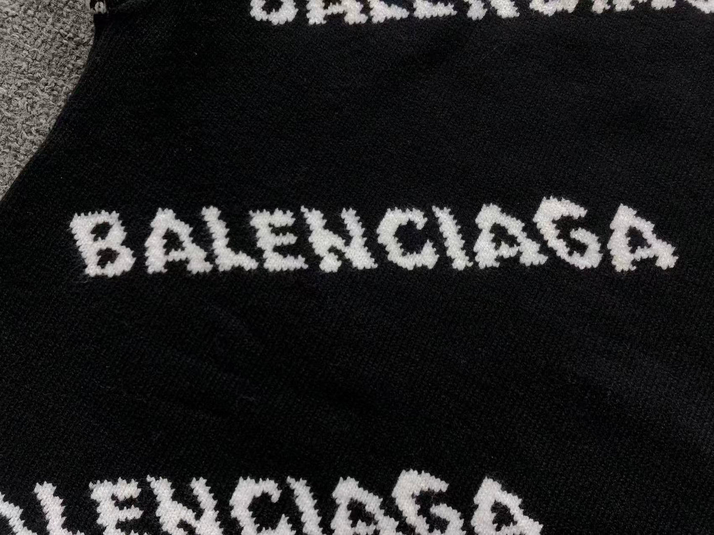 MAGLIONE BALENCIAGA