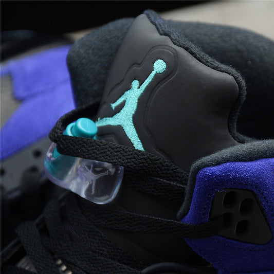 JORDAN 5