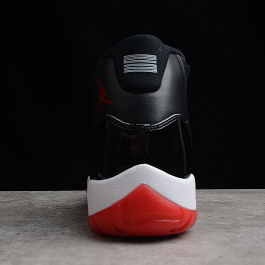 JORDAN 11
