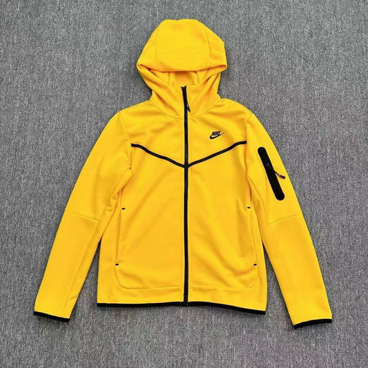 TUTA NIKE TECH FLEECE