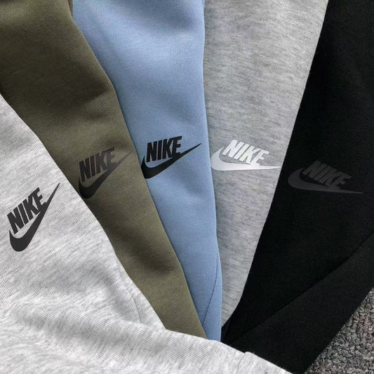 TUTA NIKE TECH FLEECE