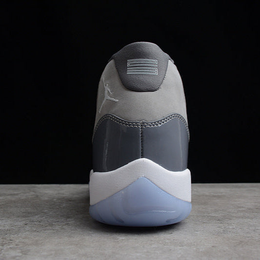 JORDAN 11