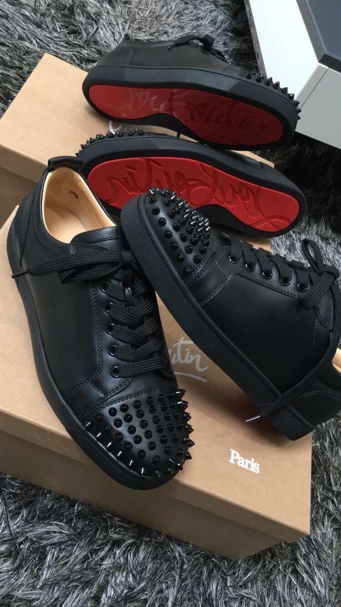 LOUBOUTIN