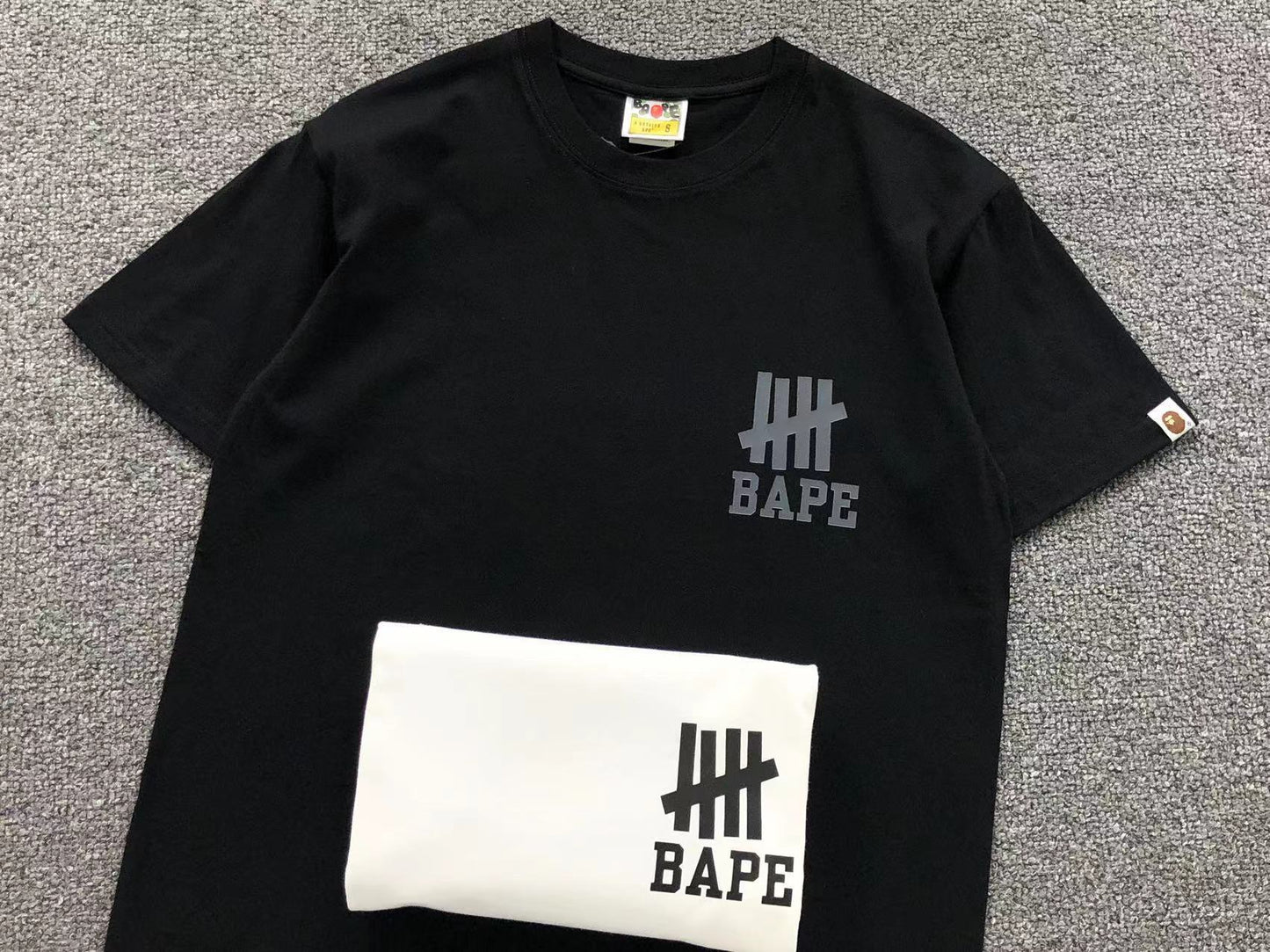 T-SHIRT BAPE