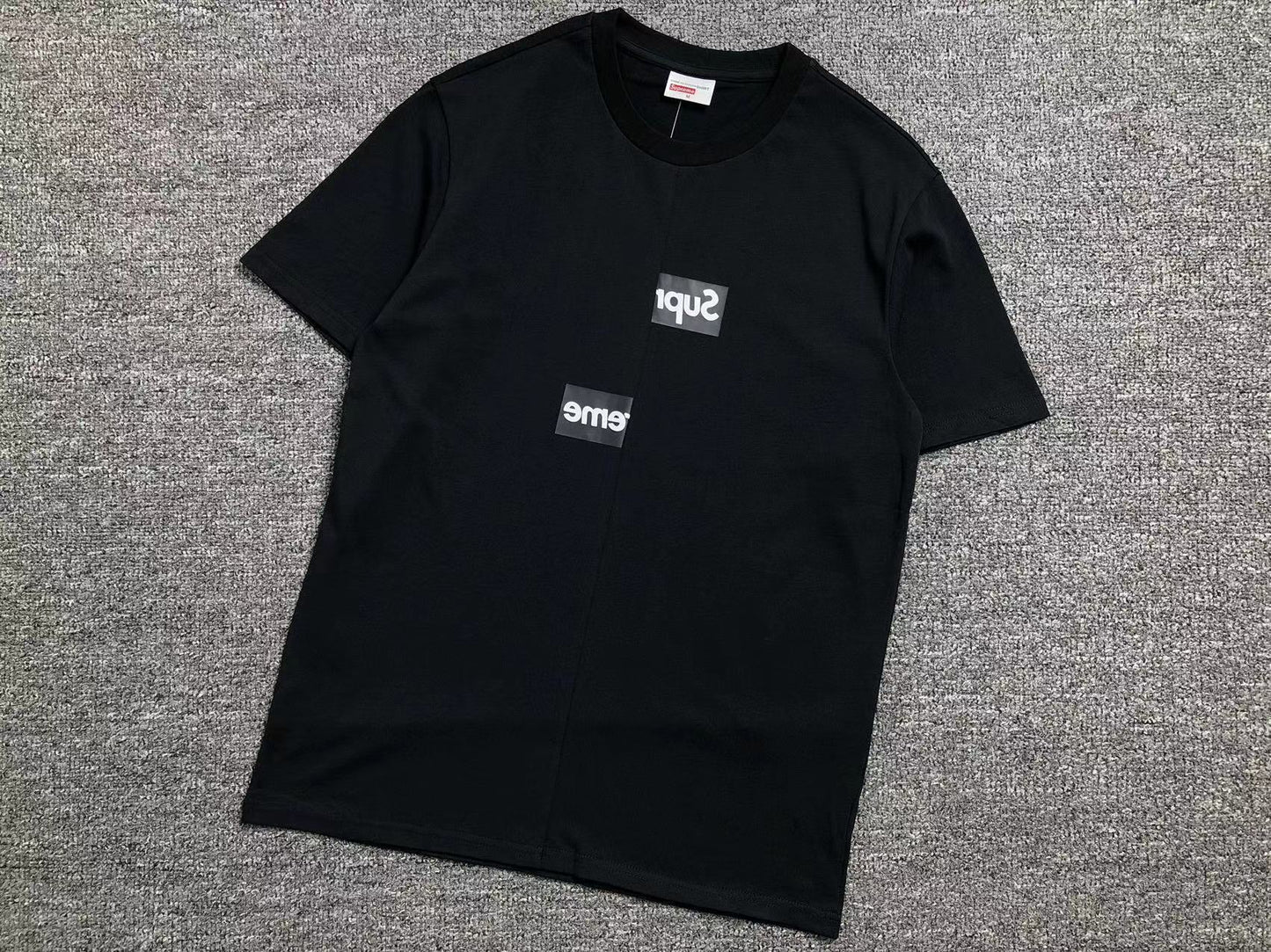 T-SHIRT SUPREME