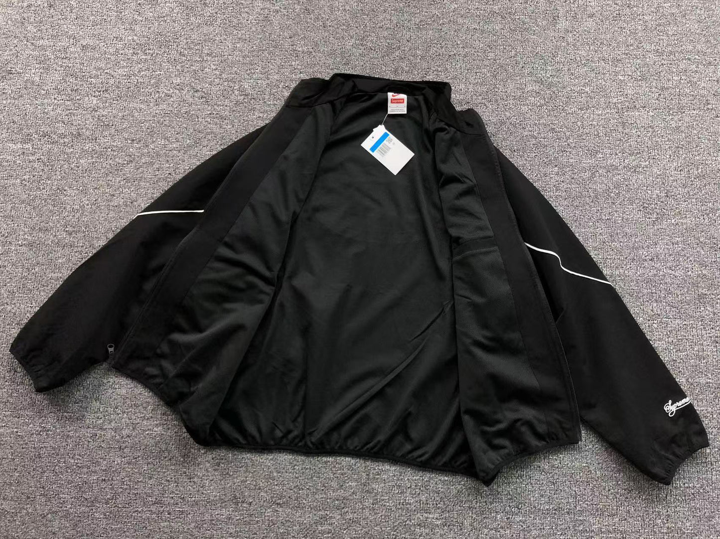 TRACKSUIT TUTA SUPREME