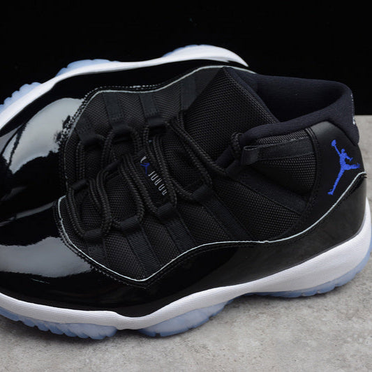 JORDAN 11