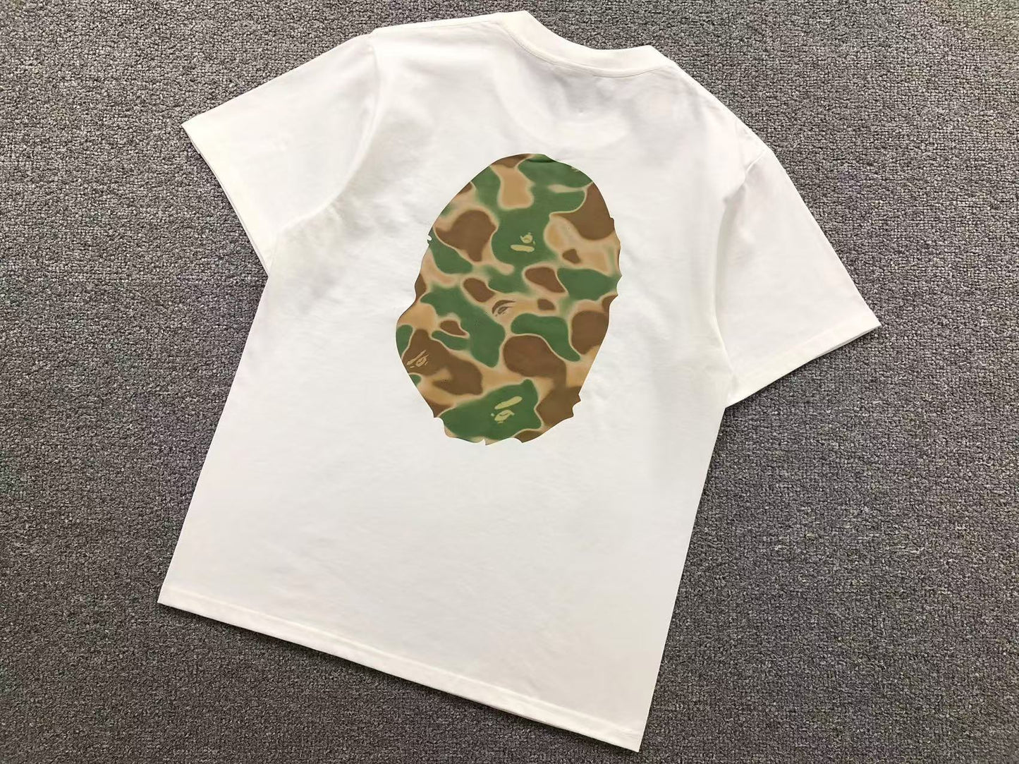 T-SHIRT BAPE
