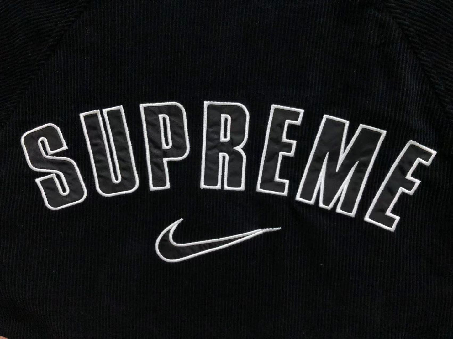 GIACCA SUPREME x NIKE