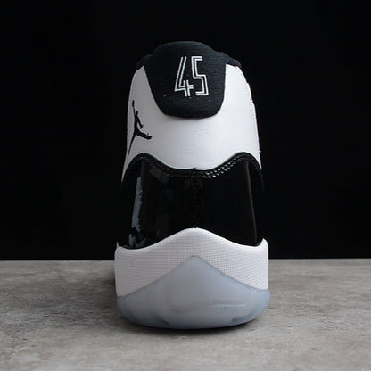 JORDAN 11