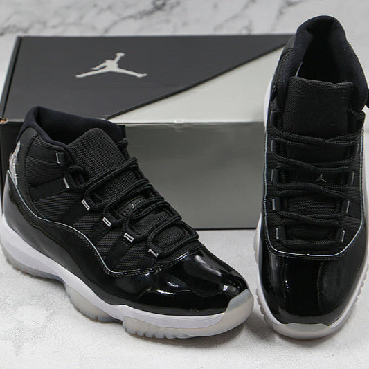 JORDAN 11