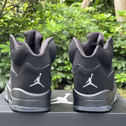 JORDAN 5