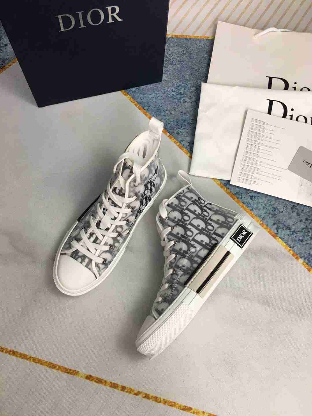 DIOR B23