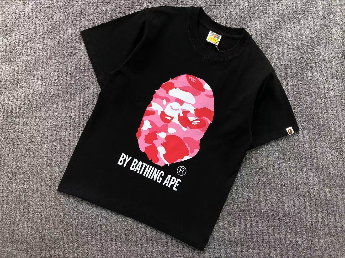 T-SHIRT BAPE