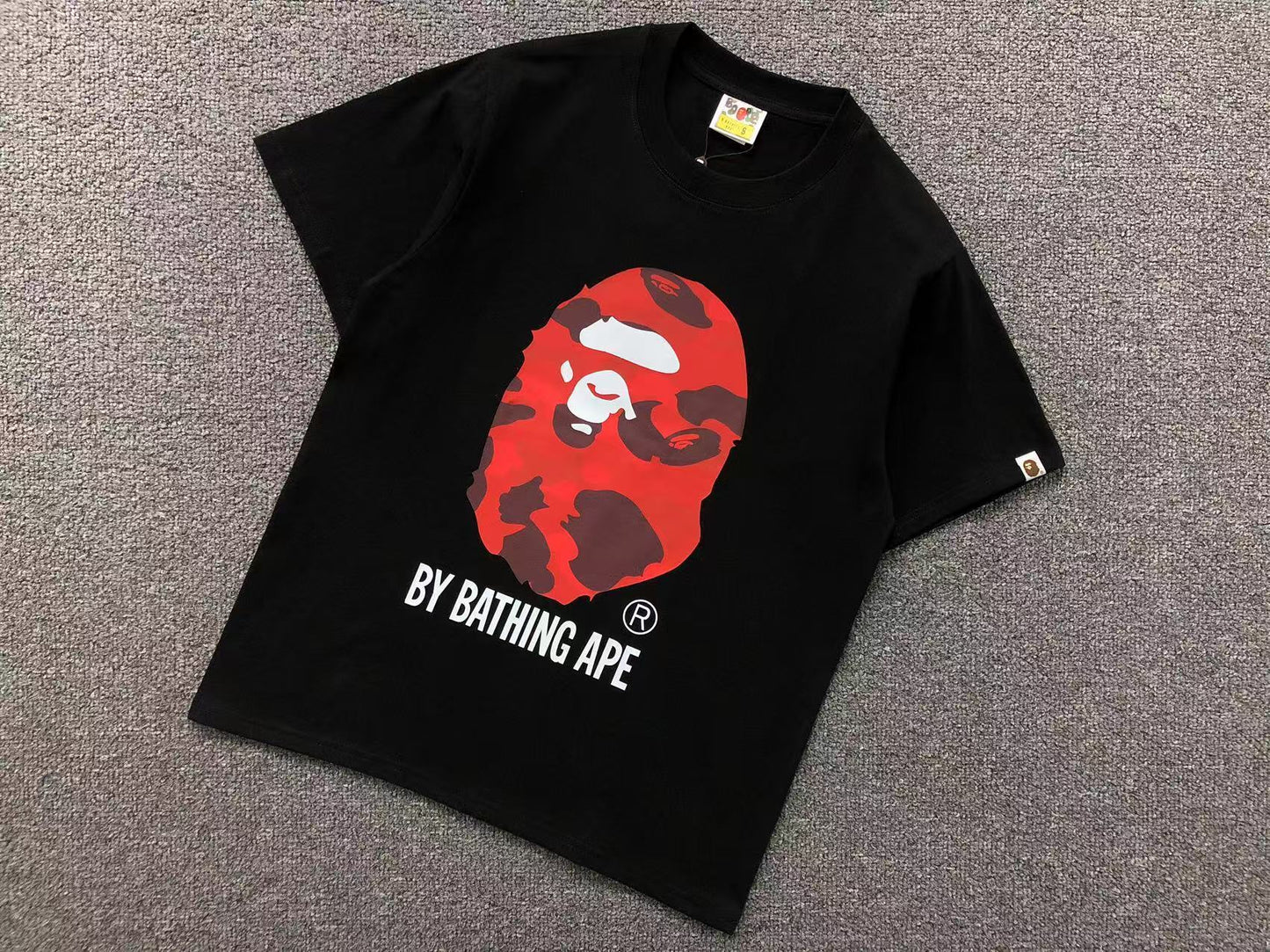 T-SHIRT BAPE
