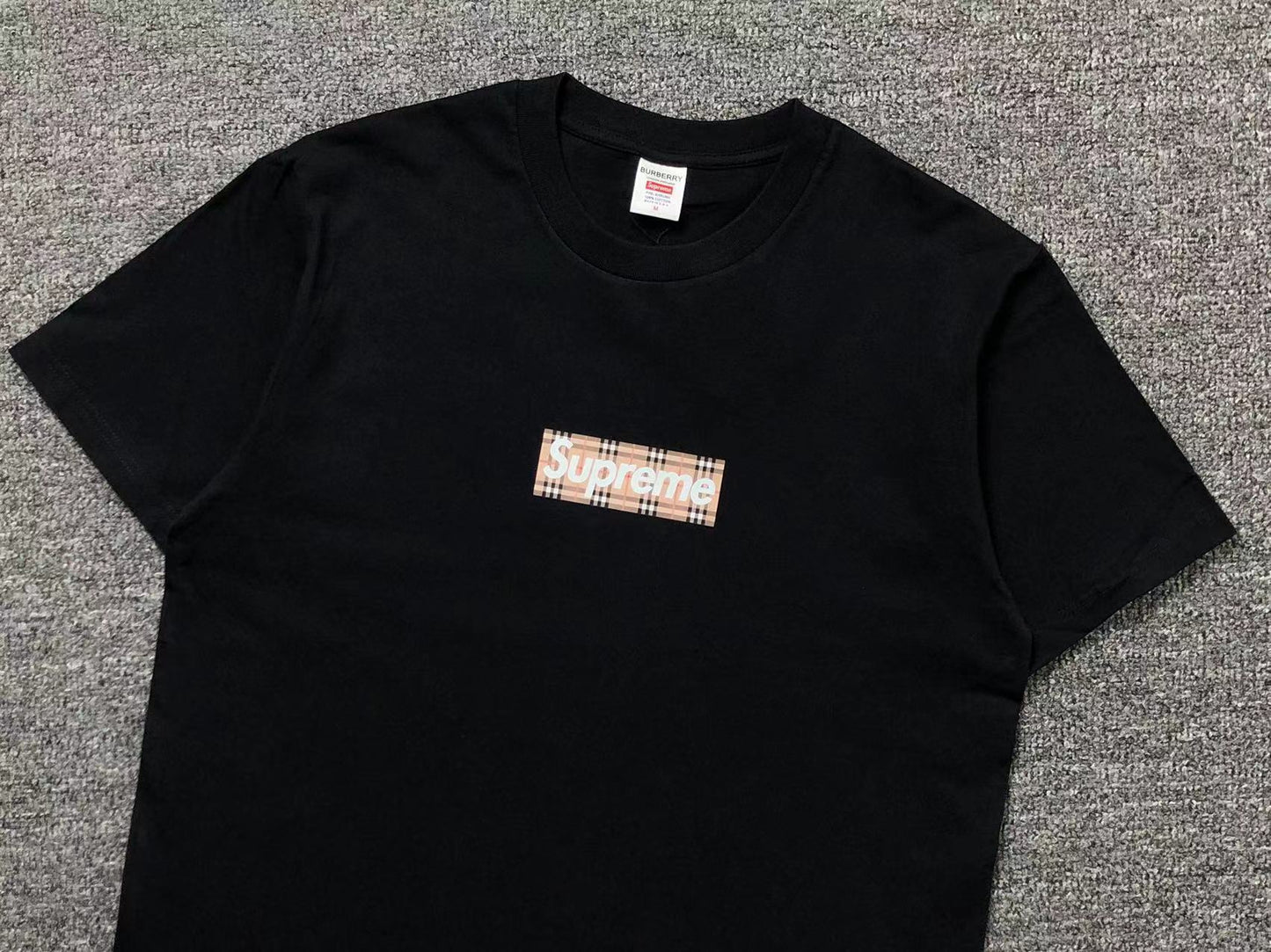 T-SHIRT SUPREME