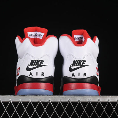 JORDAN 5