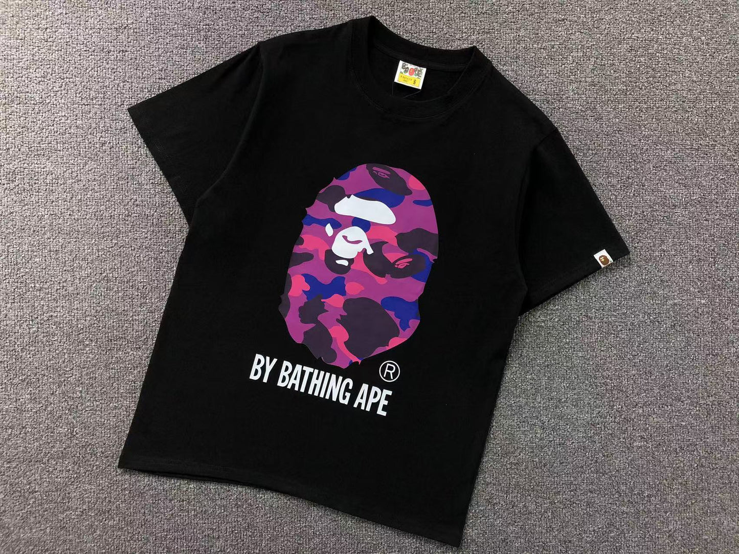 T-SHIRT BAPE