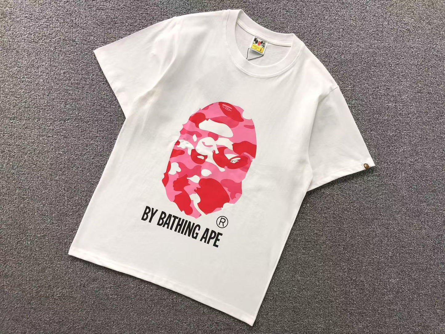 T-SHIRT BAPE