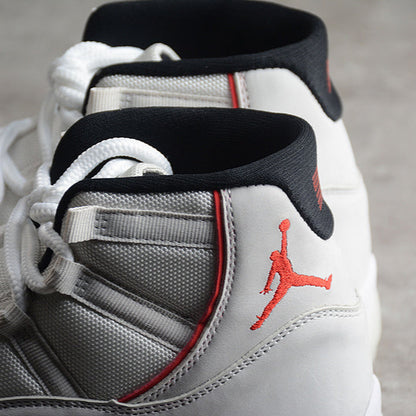 JORDAN 11